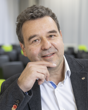 The image shows Prof. Dr.-Ing. Nobert Kockmann. Head of the Laboratory since 2011.